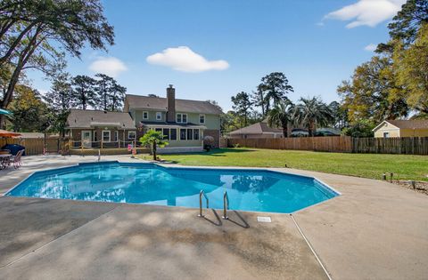 Photo of 112 Ayers Circle, Summerville, SC 29485 (MLS # 26008772)