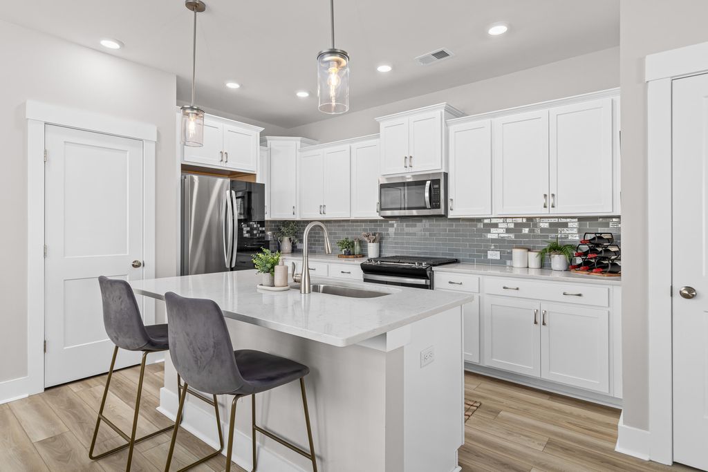 Photo of 230 Symphony Avenue, Summerville, SC 29486 (MLS # 26007400)