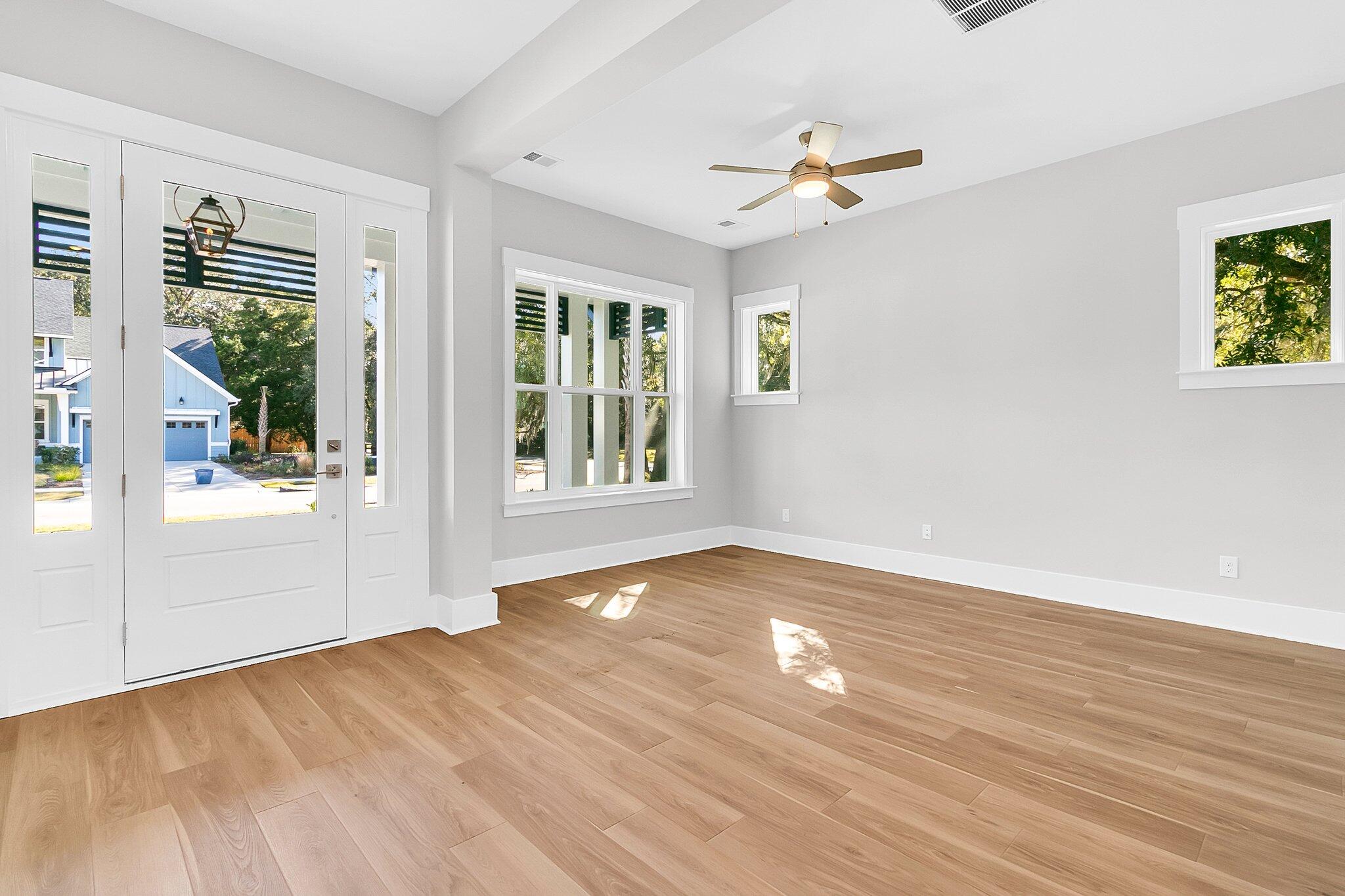 1216 Reserve Lane