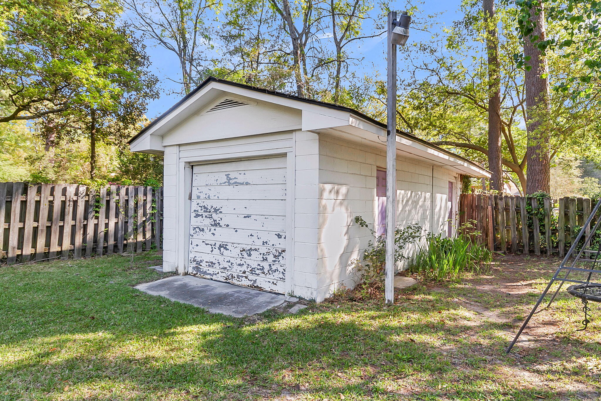 404 Forest Circle