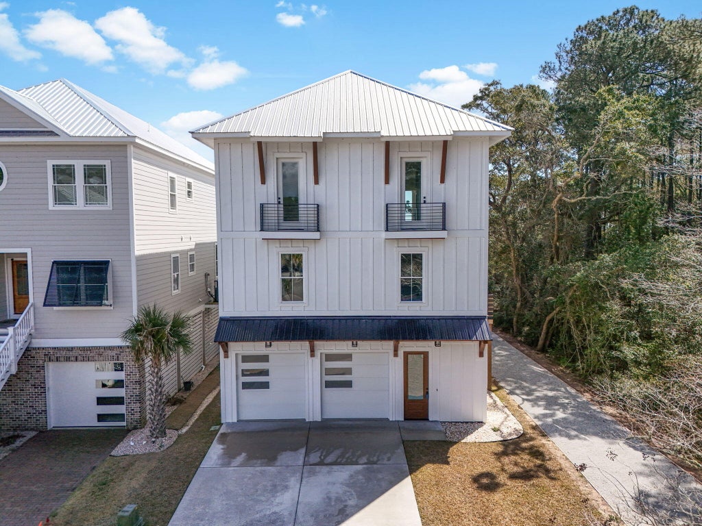 Photo of 42 Enclave Place, Pawleys Island, SC 29585 (MLS # 26017458)