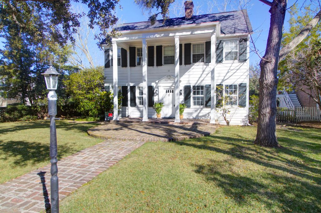 Photo of 3 Shaftsbury Lane, Charleston, SC 29401 (MLS # 26007407)