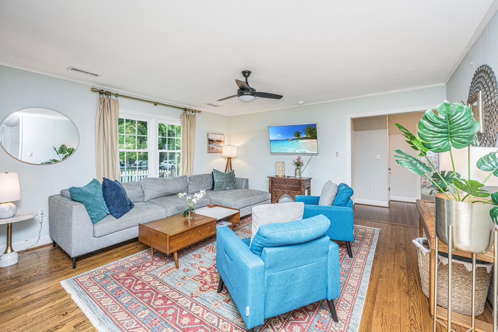 Photo of 1128 Carter Avenue, Mount Pleasant, SC 29464 (MLS # 26011934)