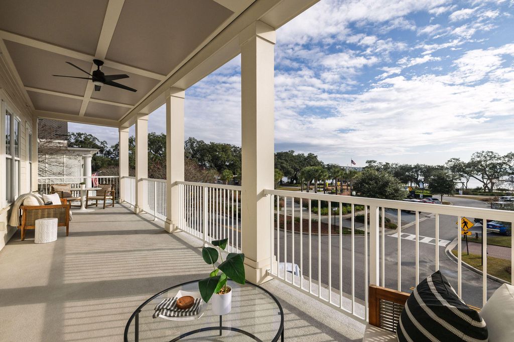 Photo of 301 Longshore Street #423, Charleston, SC 29492 (MLS # 25032225)