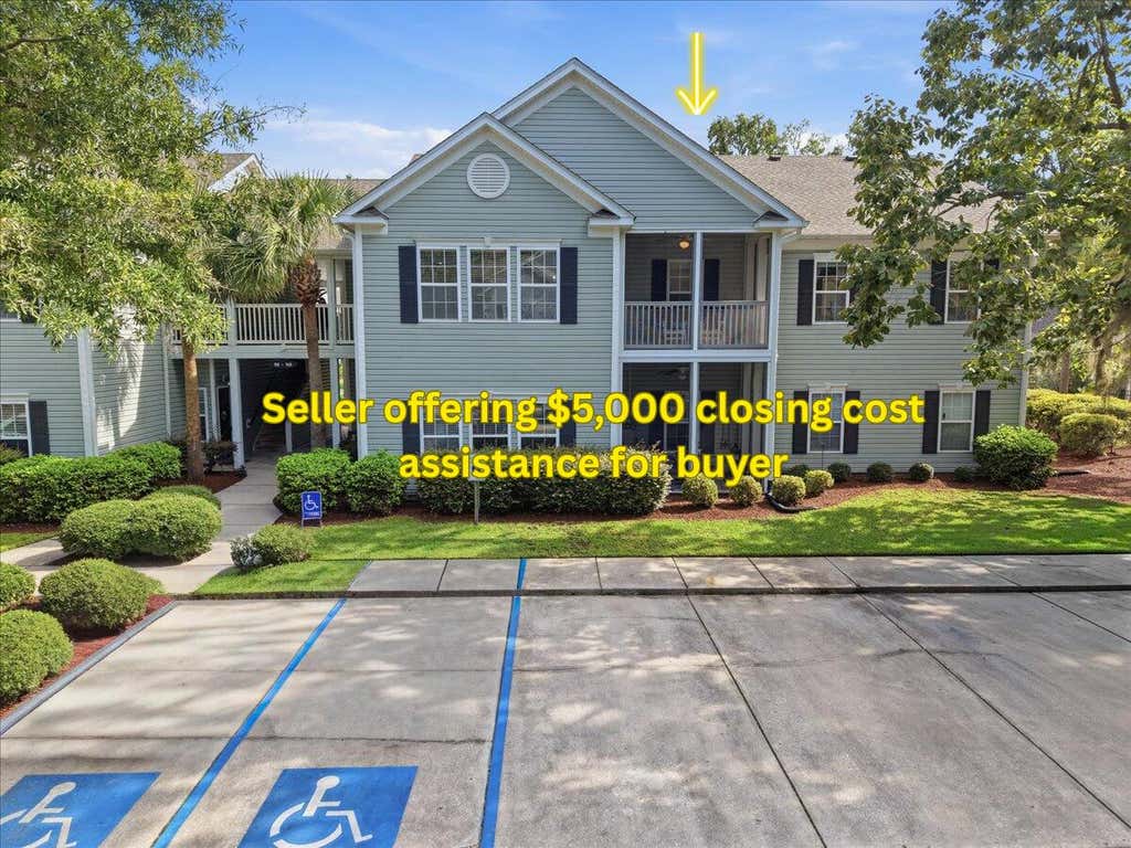 Photo of 706 E Marymont Lane, Charleston, SC 29414 (MLS # 26023047)