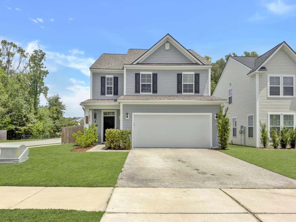 Photo of 141 Sugeree Drive, Moncks Corner, SC 29461 (MLS # 26022582)