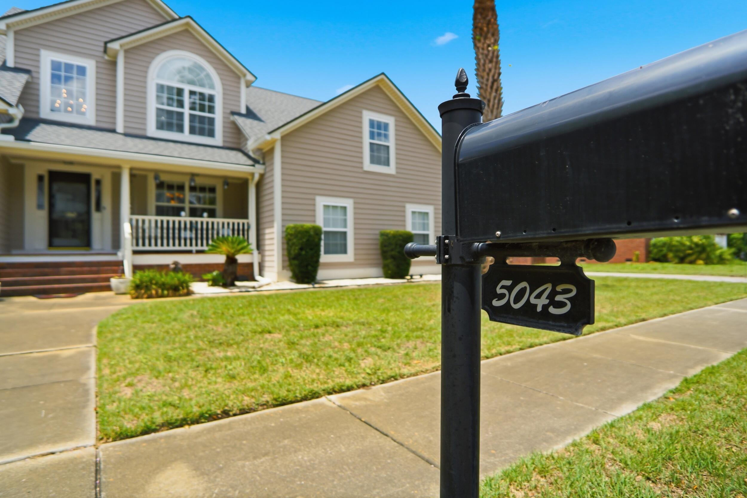 5043 Spaniel Drive