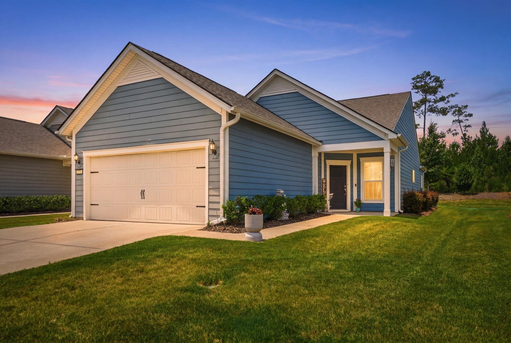 Photo of 619 Daffodil Court, Summerville, SC 29486 (MLS # 26019797)
