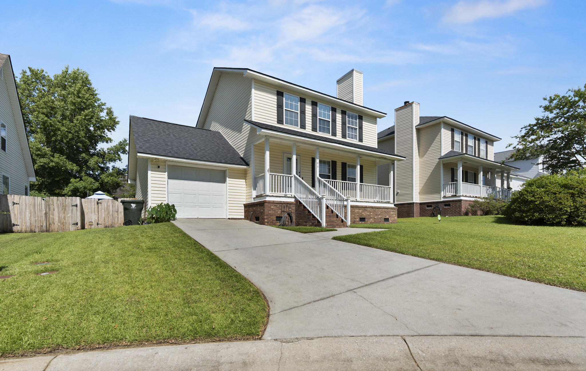 305 Northam Court
