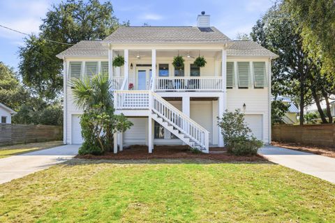 Photo of 1431 Hindman Avenue, Mount Pleasant, SC 29464 (MLS # 26008236)
