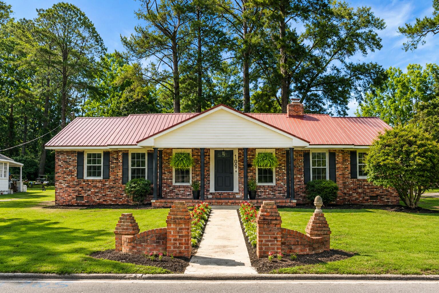 109 Quaker Street