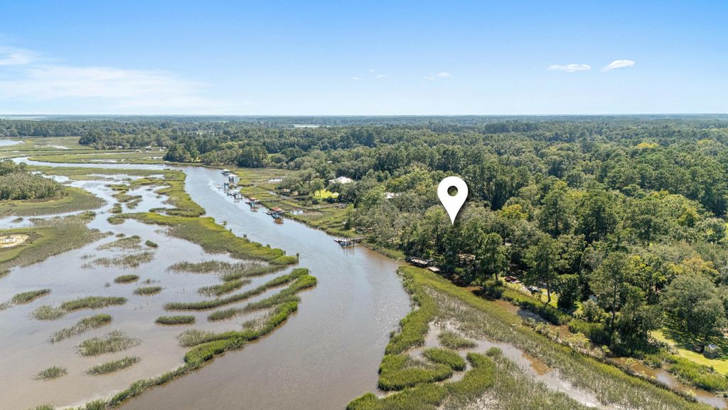 Photo of 7299 Commodore Road, Hollywood, SC 29449 (MLS # 25024428)