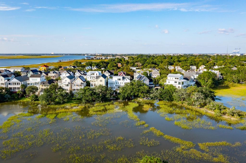 Photo of 172 Mary Ellen Drive, Charleston, SC 29403 (MLS # 25026570)