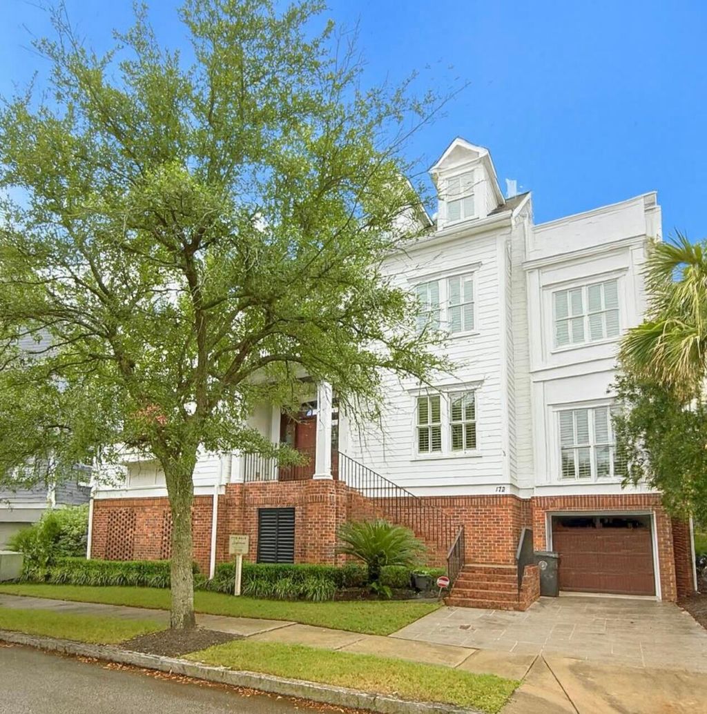 Photo of 172 Mary Ellen Drive, Charleston, SC 29403 (MLS # 25026570)