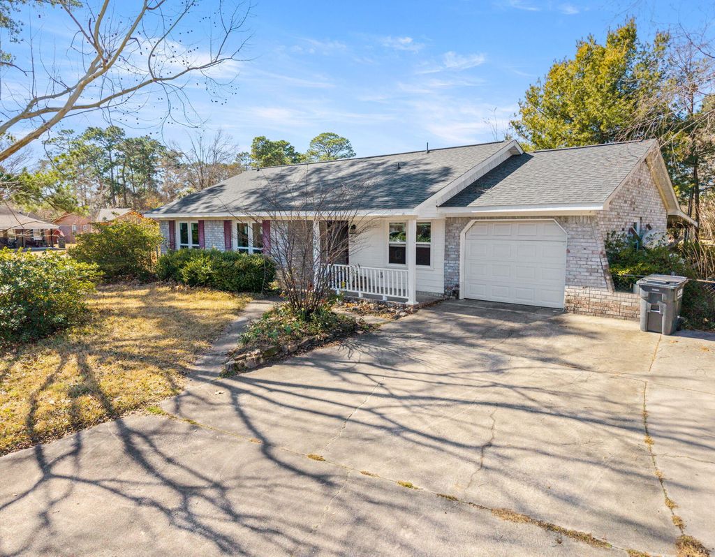 Photo of 503 Kershaw Road, Summerville, SC 29486 (MLS # 26004839)