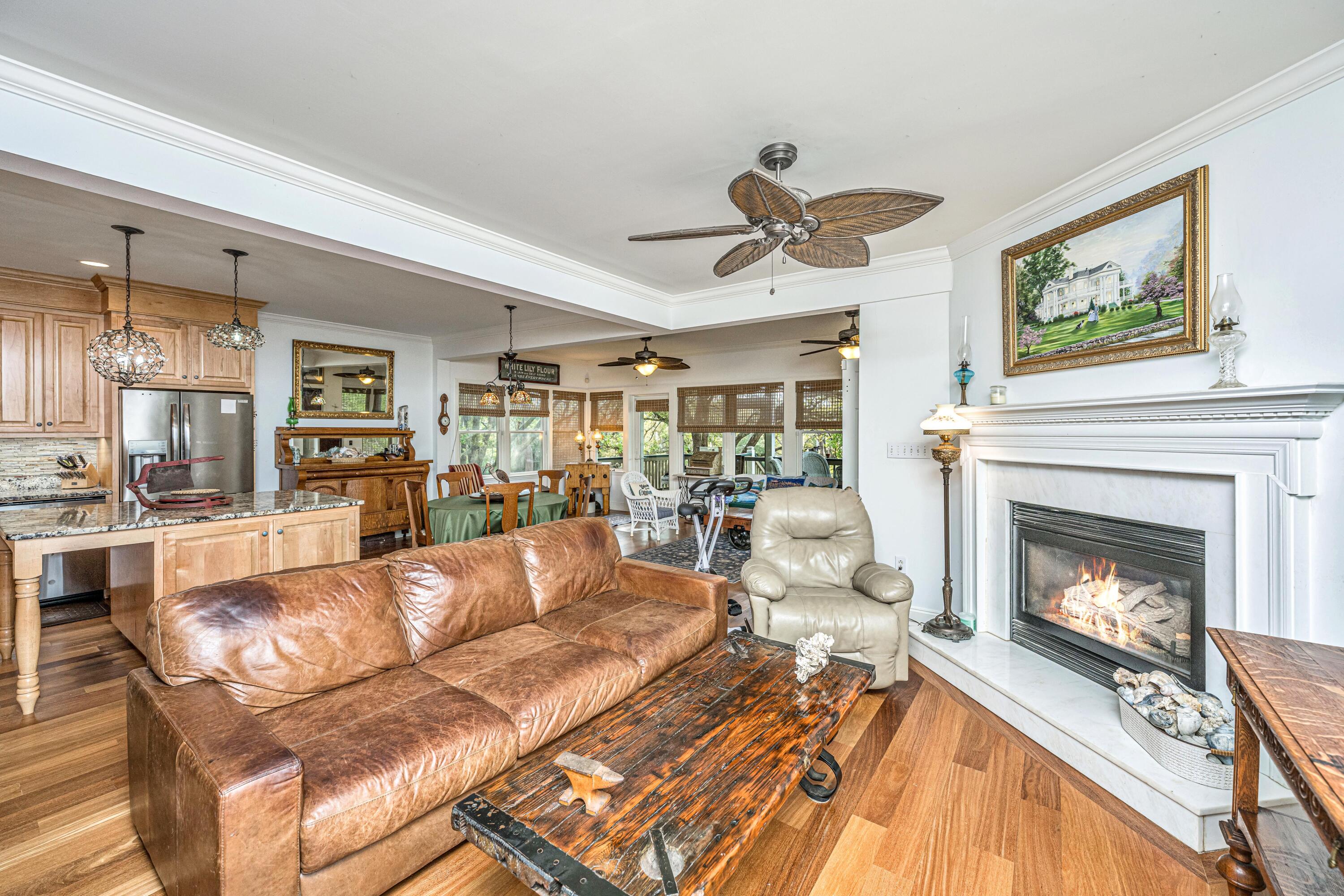 8869 Marsh Aire Lane