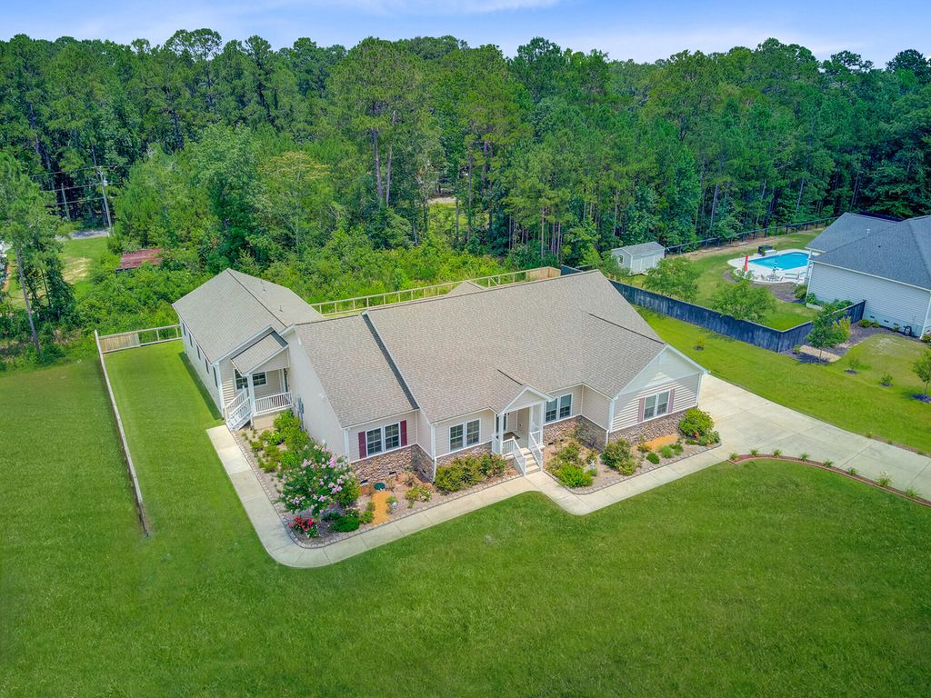 Photo of 708 Tierra Loop, Summerville, SC 29483 (MLS # 25031831)