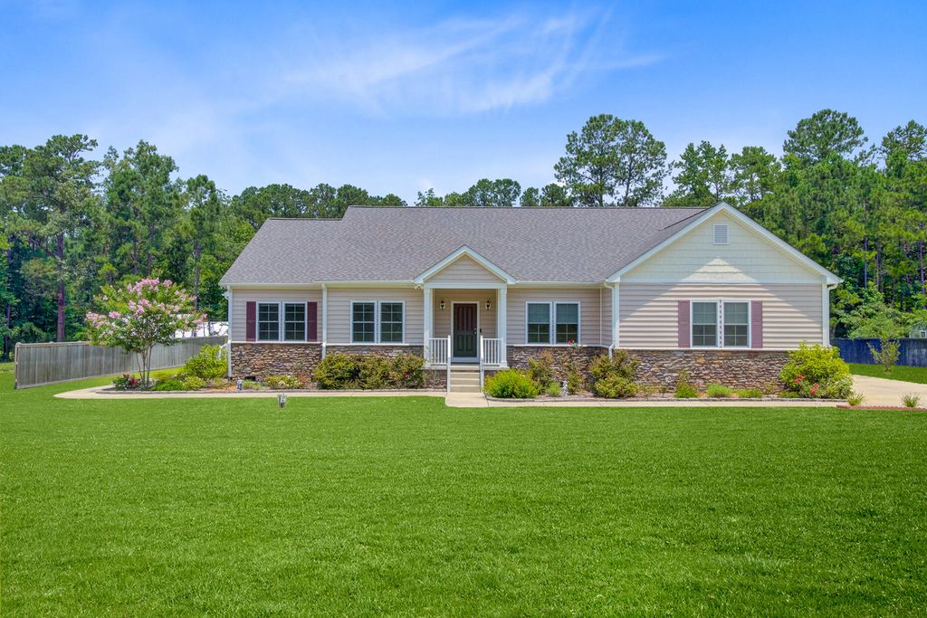 Photo of 708 Tierra Loop, Summerville, SC 29483 (MLS # 25031831)