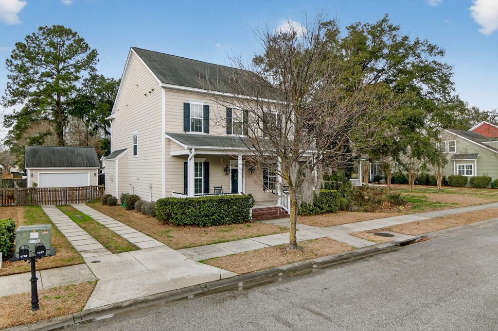 Photo of 1737 Manassas Drive, Charleston, SC 29414 (MLS # 26006009)