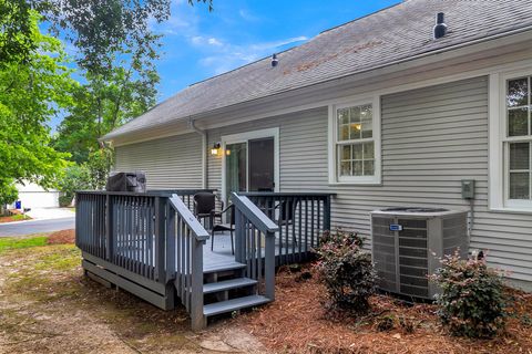 A home in North Charleston