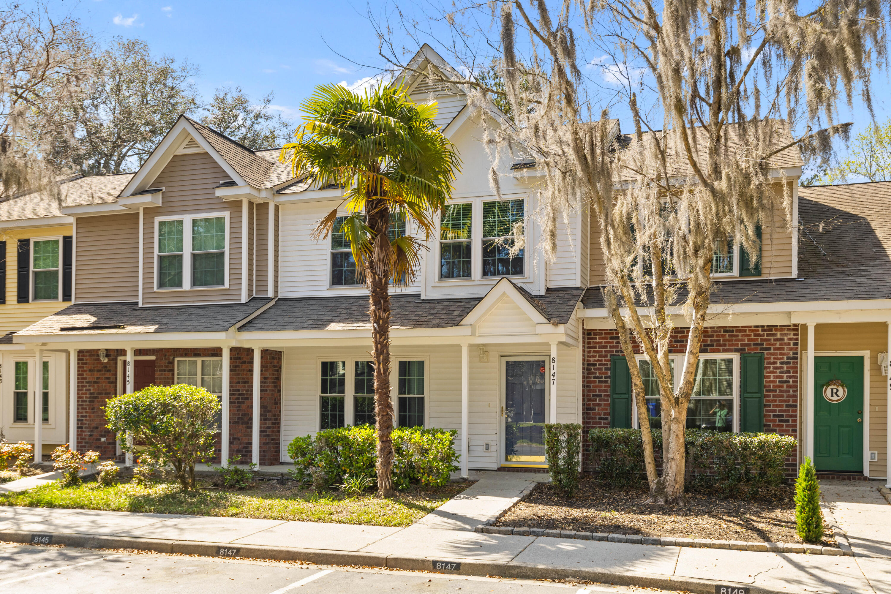 8147 Shadow Oak Drive