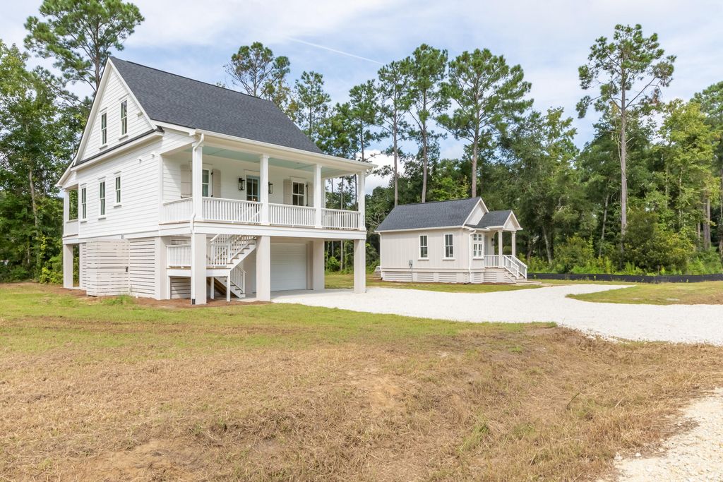 Photo of 3102 Hailey Court, McClellanville, SC 29458 (MLS # 25023111)