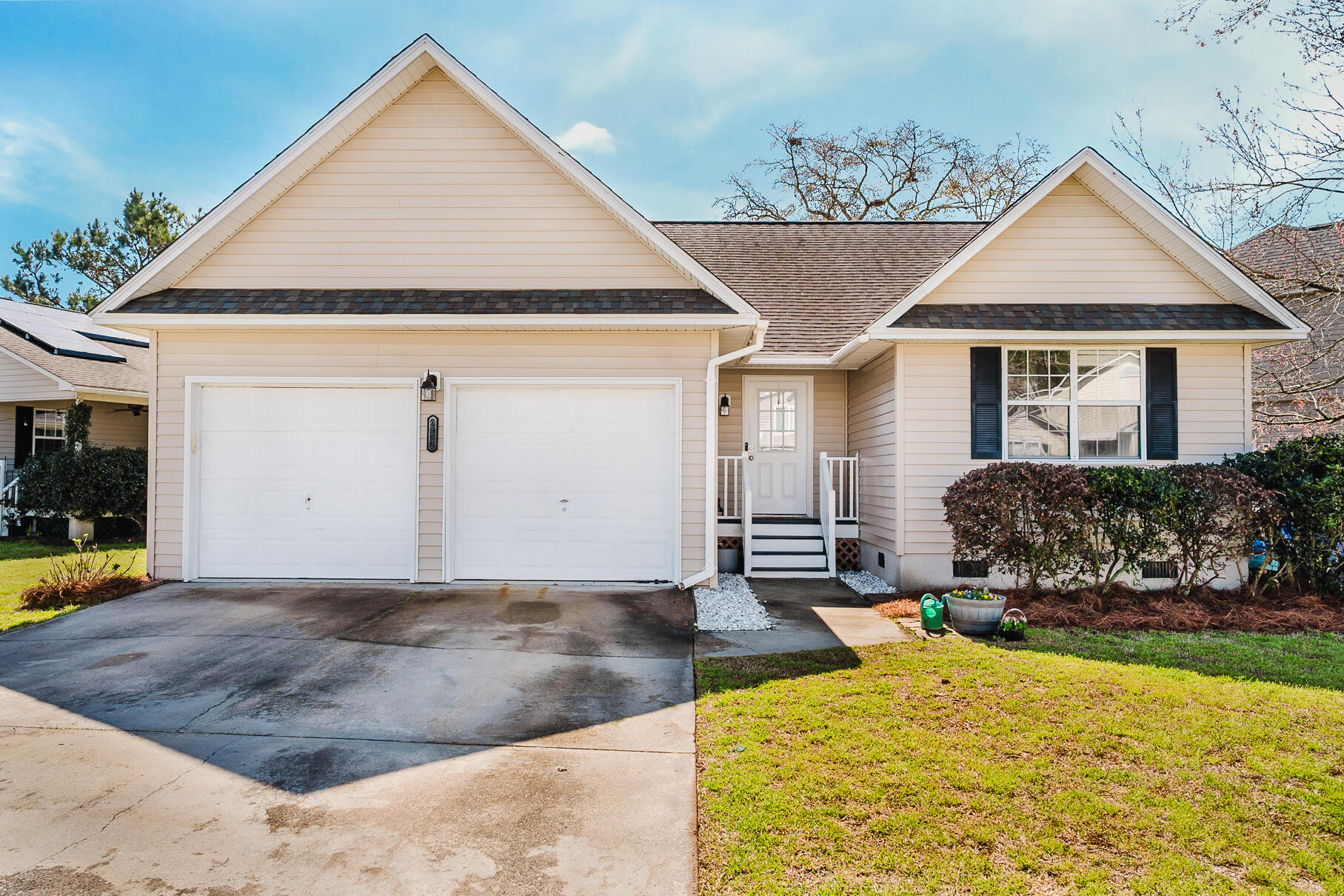 1260 Lakefront Drive