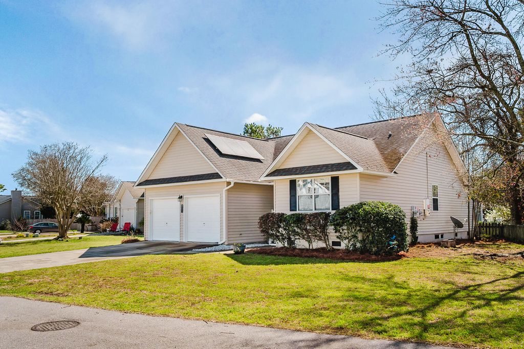 Photo of 1260 Lakefront Drive, Charleston, SC 29412 (MLS # 26012242)