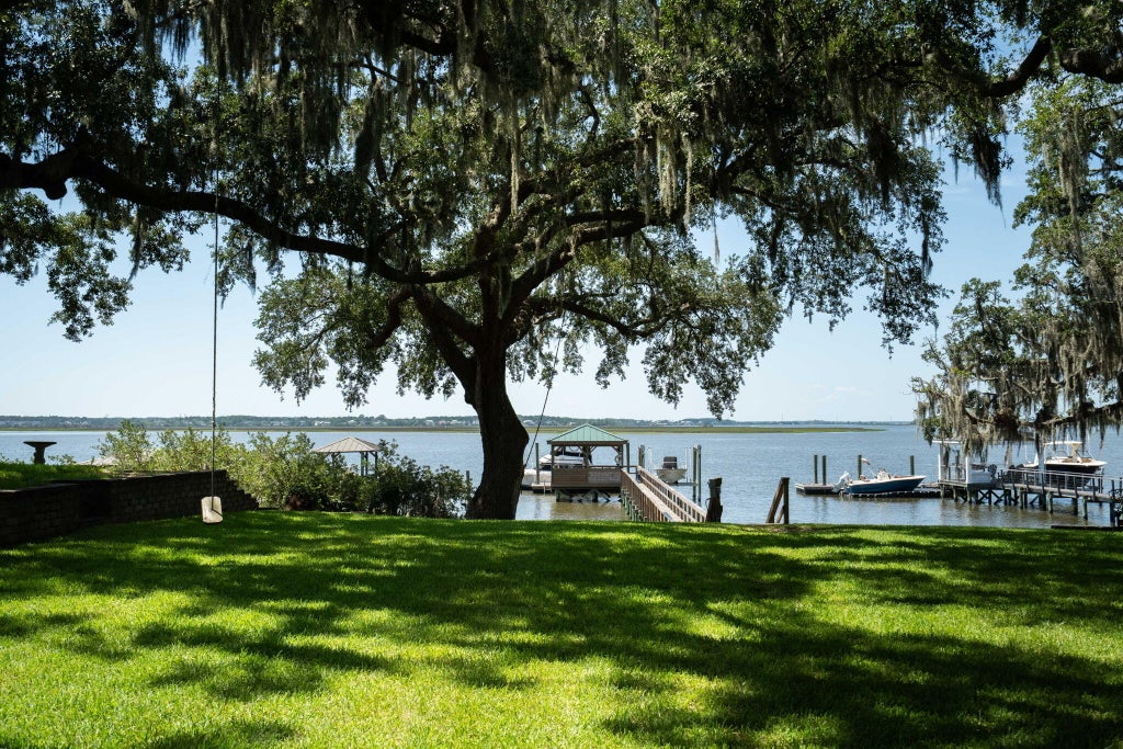 Photo of 151 Stono Drive, Charleston, SC 29412 (MLS # 26024912)
