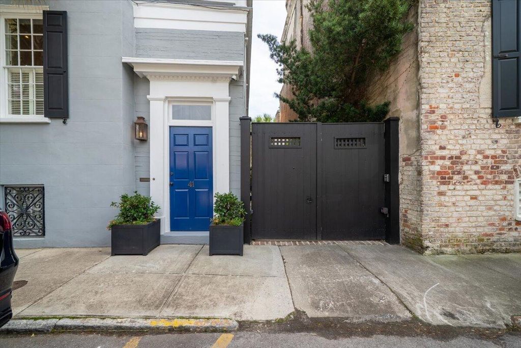 Photo of 41 Society Street, Charleston, SC 29401 (MLS # 26007837)