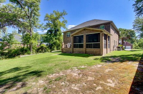 A home in North Charleston