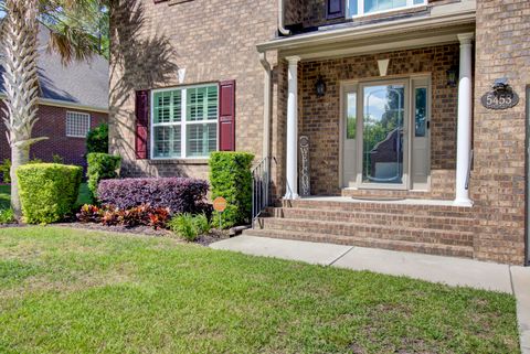 A home in North Charleston