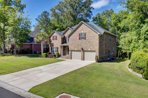 A home in North Charleston