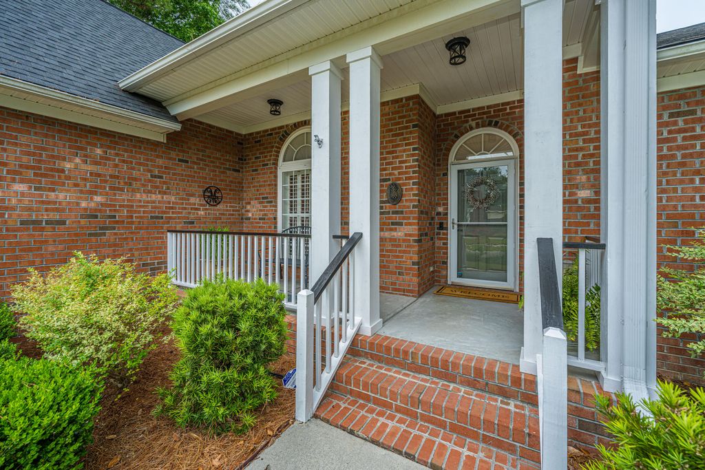 Photo of 2002 Gunpowder Court, Summerville, SC 29485 (MLS # 26013148)