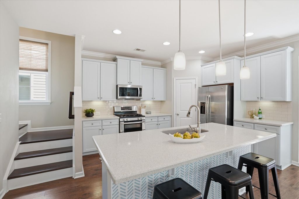 Photo of 1551 Camarillo Court, Mount Pleasant, SC 29429 (MLS # 26010910)