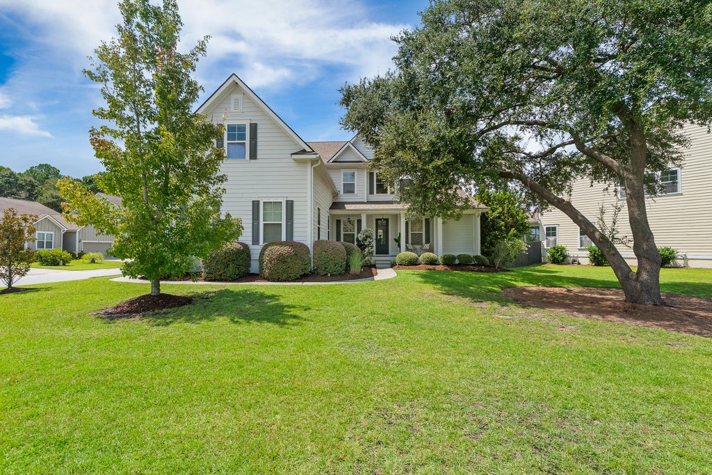 Photo of 223 Swallowtail Court, Mount Pleasant, SC 29464 (MLS # 26024419)