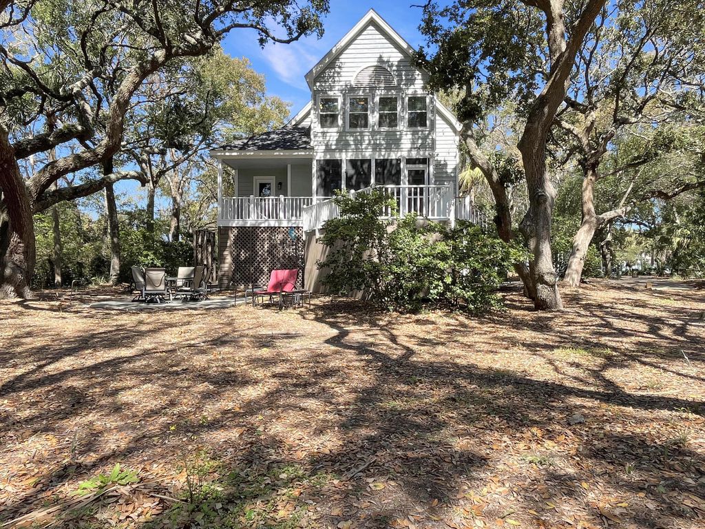 Photo of 5 Abalone Alley, Isle of Palms, SC 29451 (MLS # 25025095)