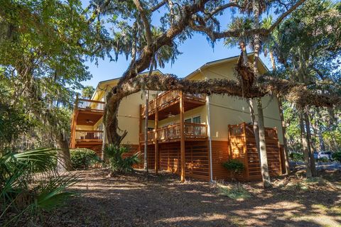 A home in Edisto Island