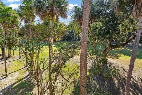 A home in Edisto Island