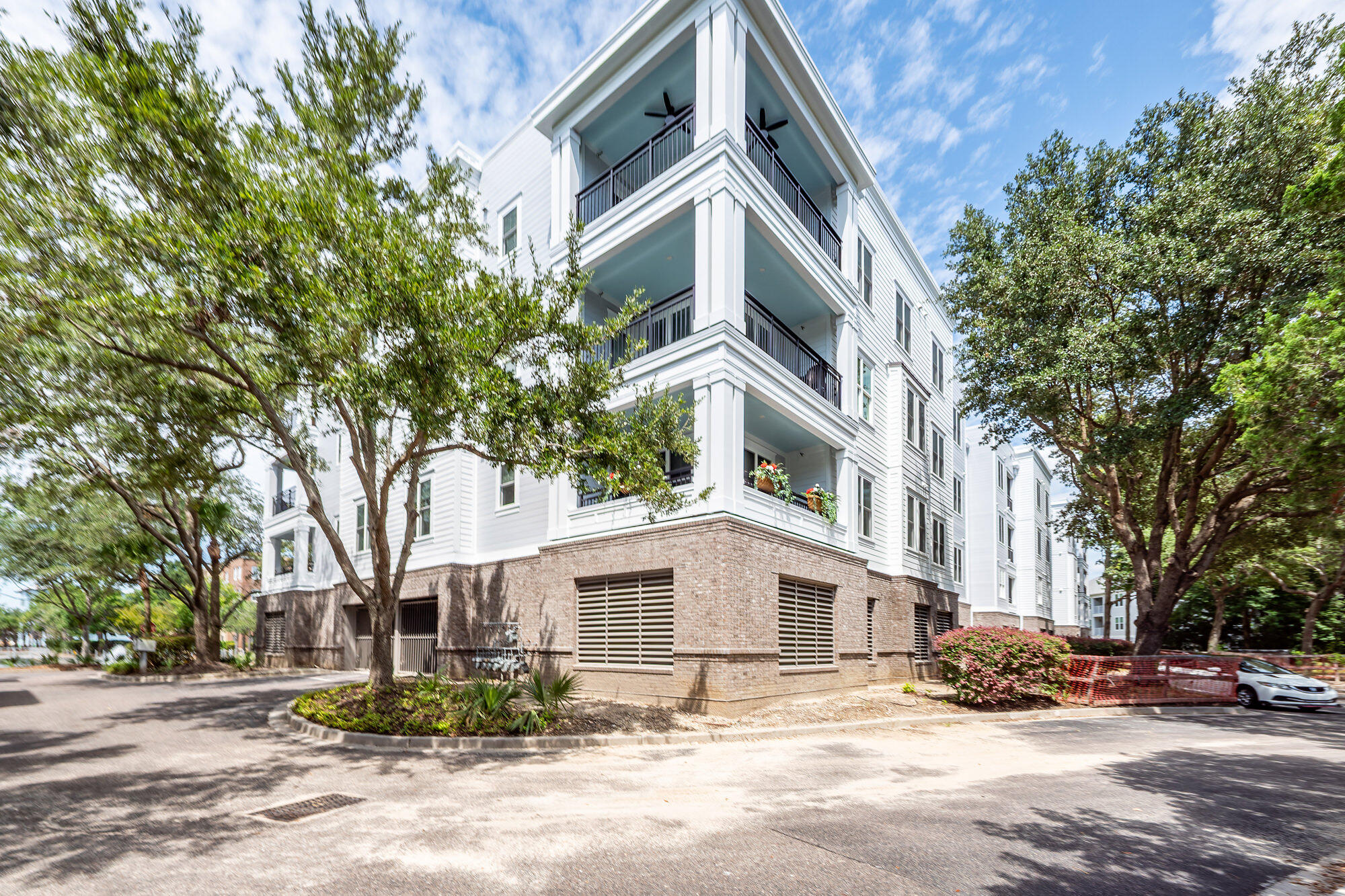 200 River Landing Drive 306d