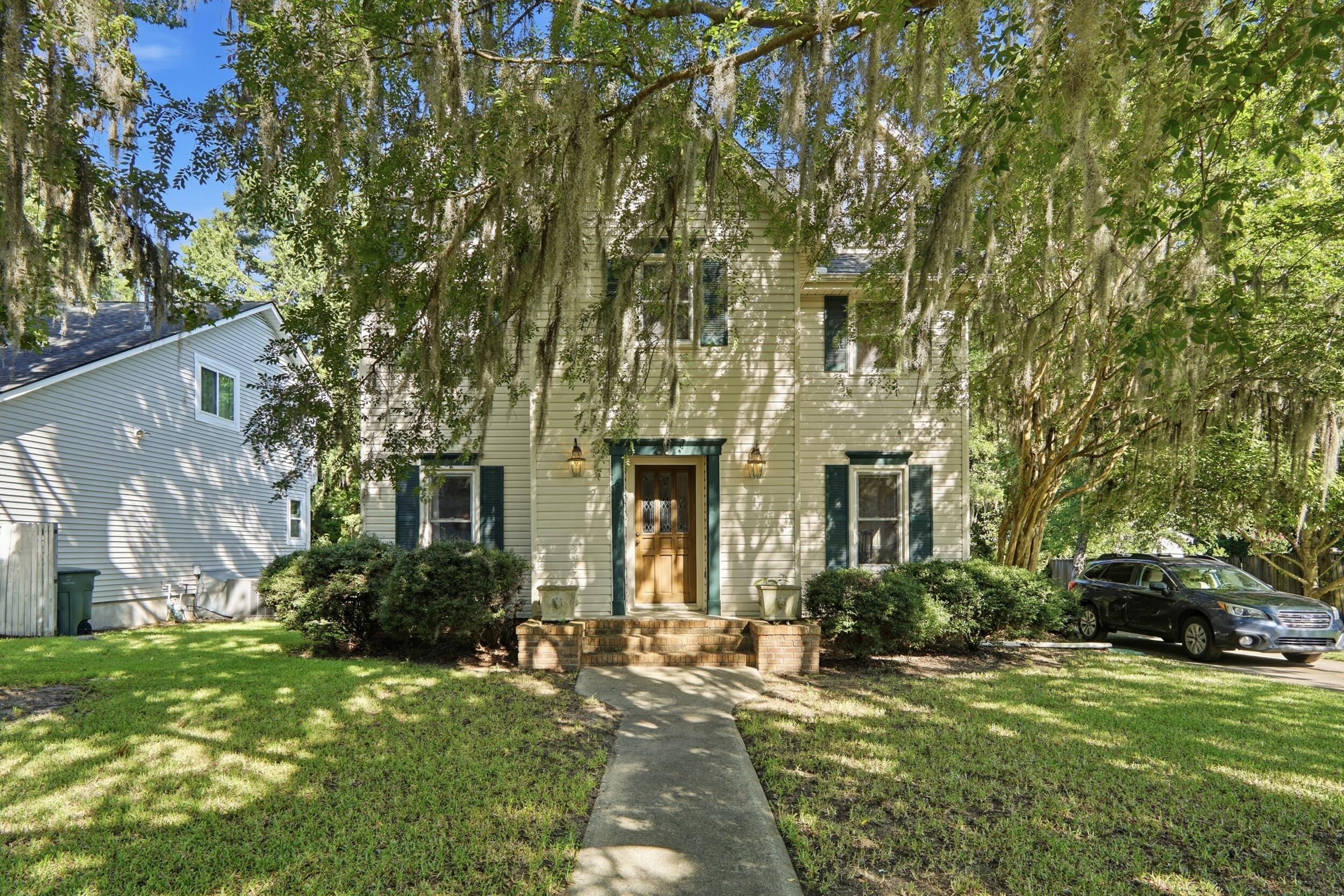 36 Manor Boulevard