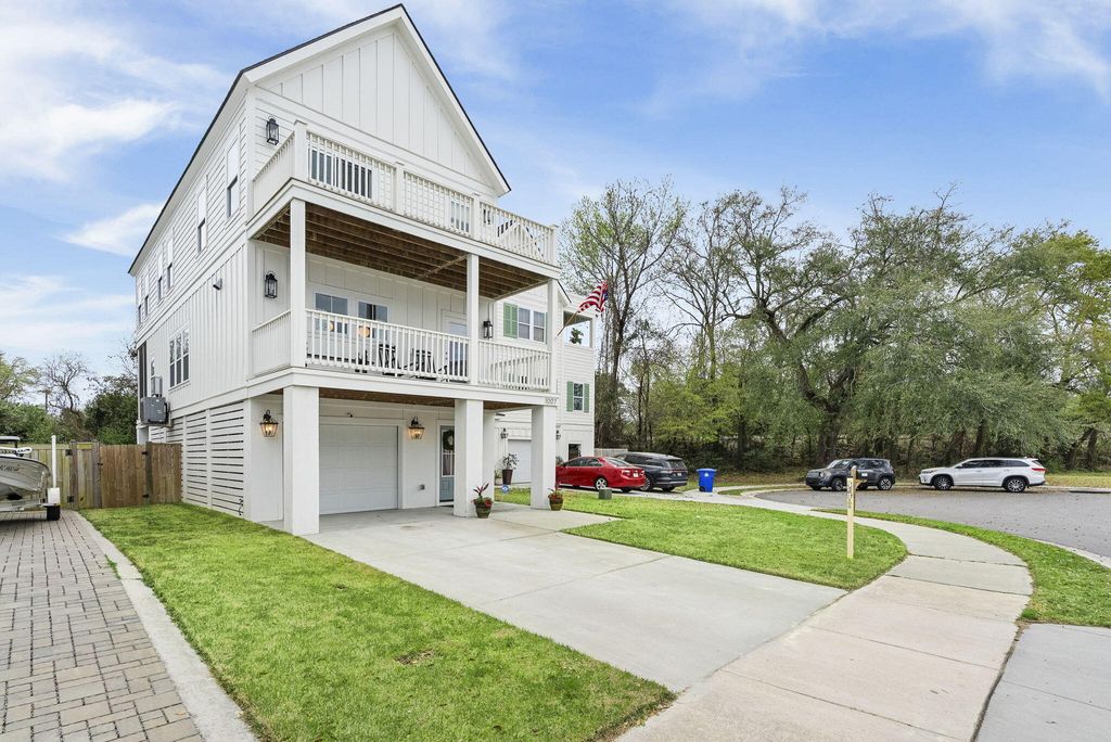 Photo of 1007 Carmela Court, North Charleston, SC 29405 (MLS # 26007209)