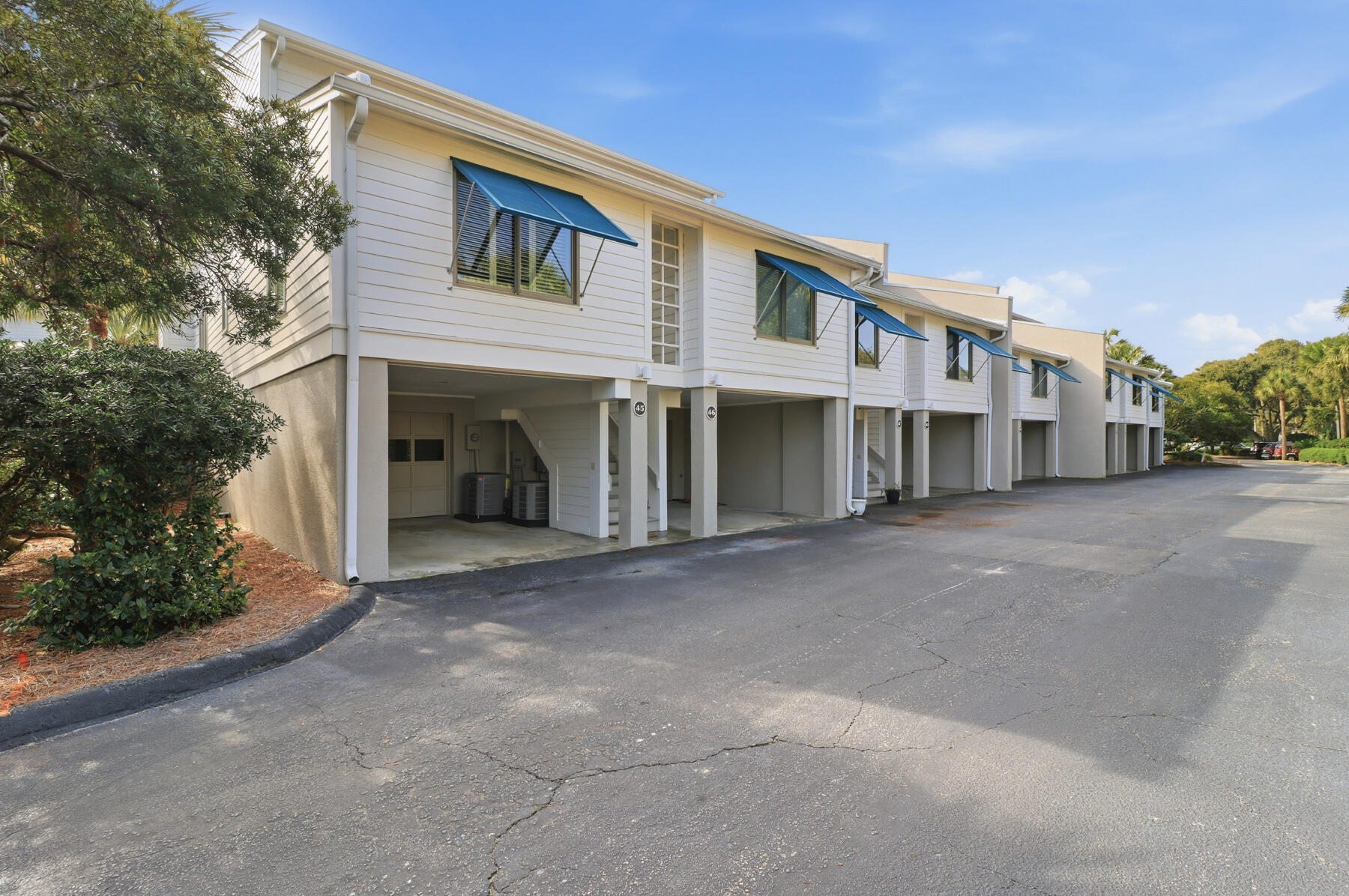 48 Beach Club Villas