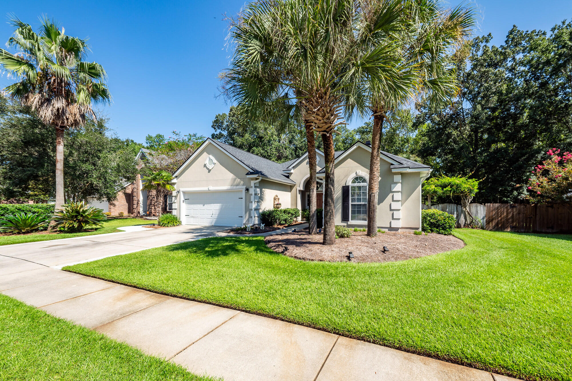 136 Oakbluff Road