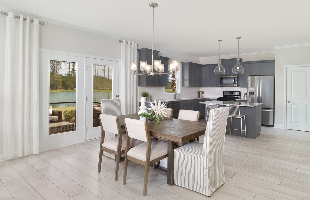 Photo of 815 Meadowbrook Lane, Summerville, SC 29483 (MLS # 26016581)
