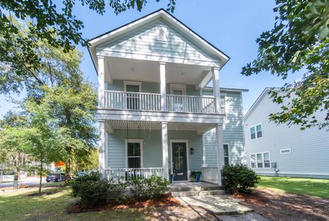 Photo of 100 E Respite Lane, Summerville, SC 29483 (MLS # 25027729)