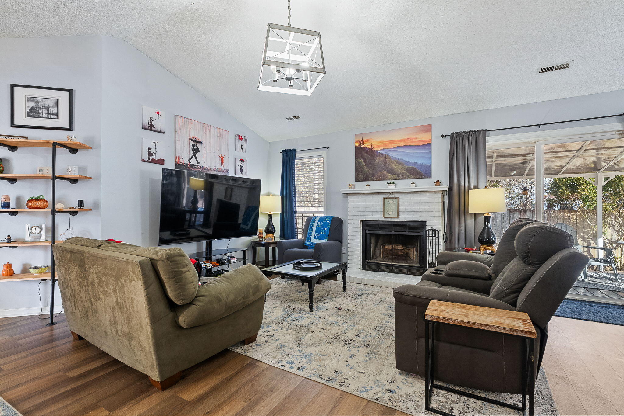 118 Single Tree Court