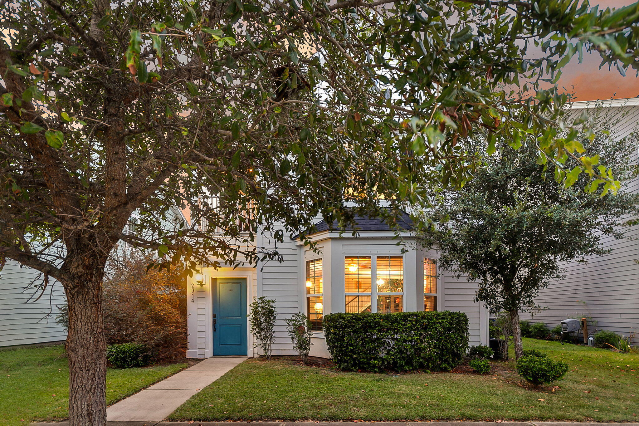 2314 Grandiflora Boulevard