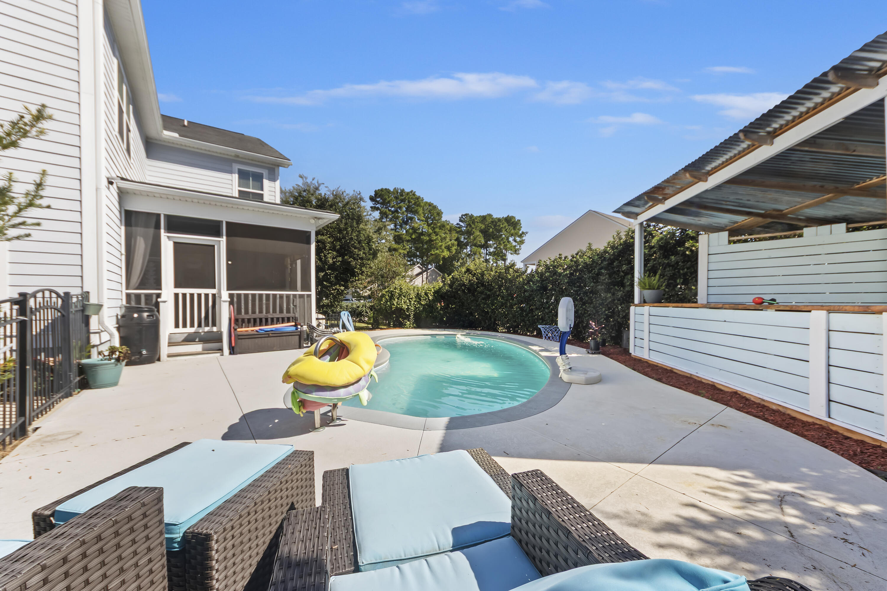 216 Foxbank Plantation Boulevard