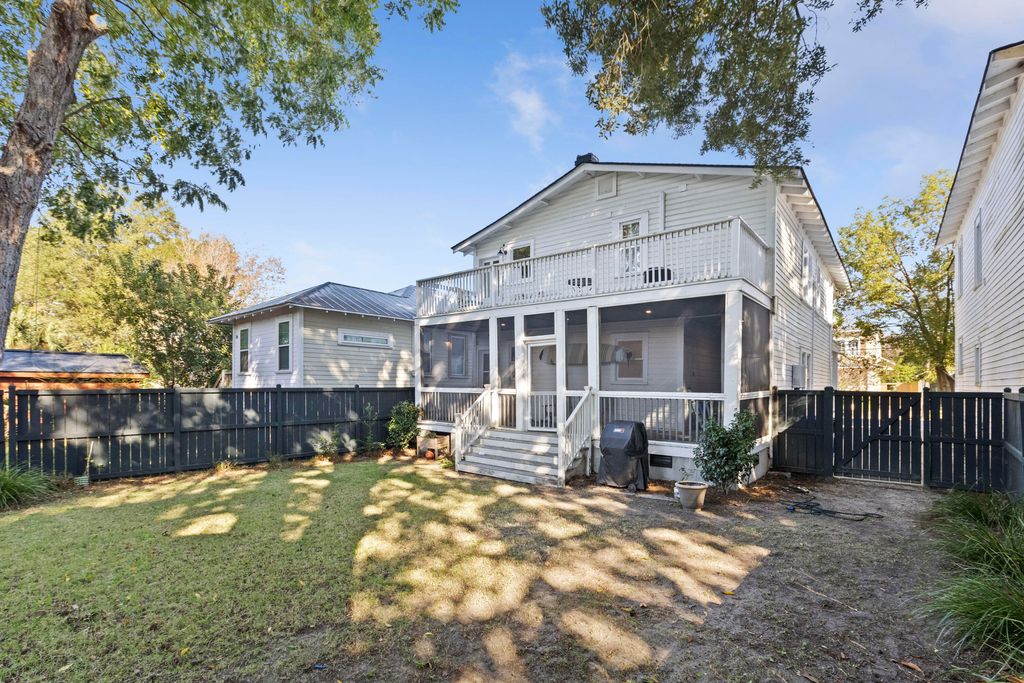Photo of 1011 Ashley Avenue, Charleston, SC 29403 (MLS # 25030091)